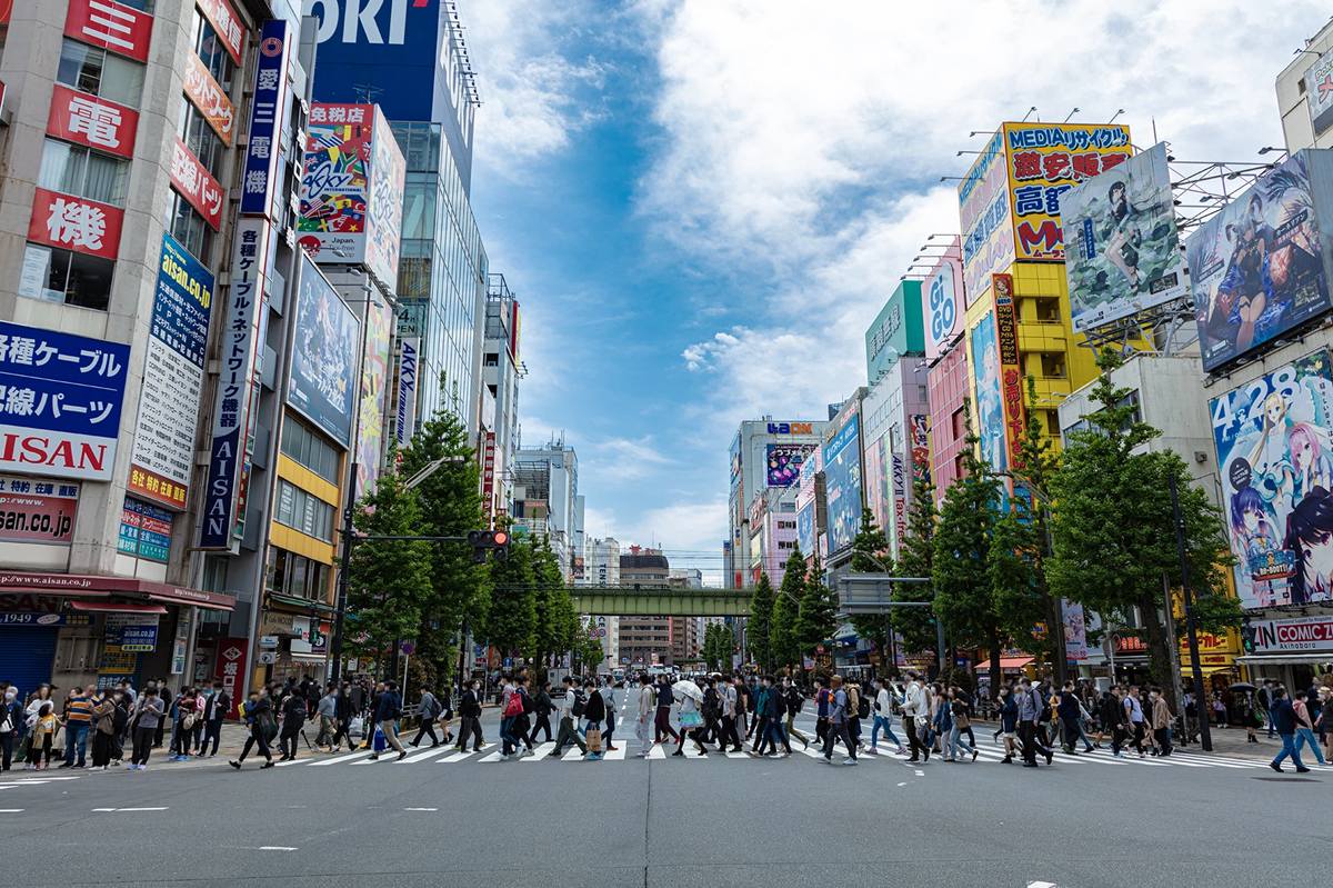 秋葉原 中央通りのフリー写真素材