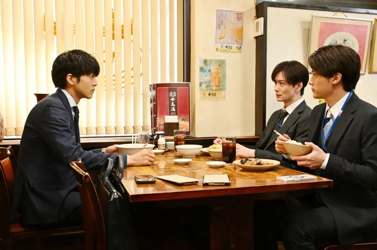 赴任した御上が、文科省の槙野と津吹隼人（櫻井海音さん）と偶然遭遇する場面も