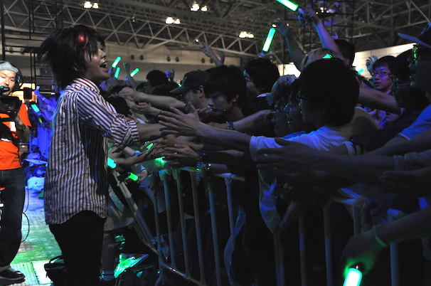 DJ'TEKINA//SOMETHNGさん
