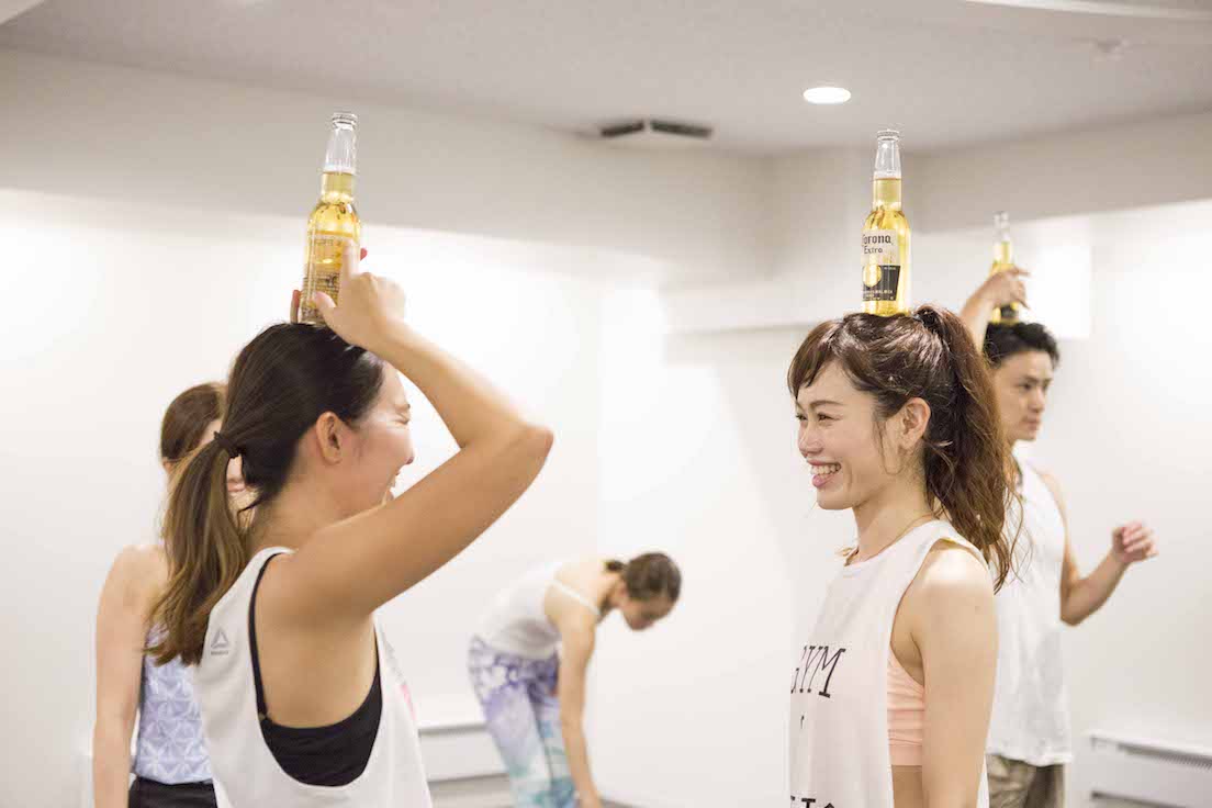 HAPPY BEER YOGA