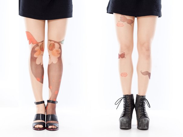 左がお菓子の魔女(変身後)モデル、右が魔女の手下モデル