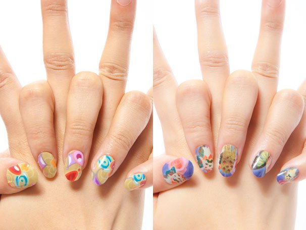 左がソウルジェムモデル、右が薔薇園の魔女モデル