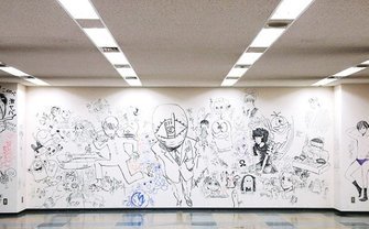 漫画家108人による小学館ビル全ラクガキが公開！ 新メディア「コミスン」も開始
