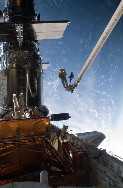 アカデミー賞祝いのNASAによる本物の「ゼロ・グラヴィティ」写真3