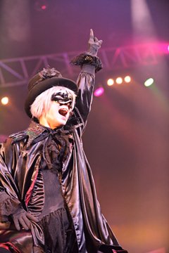 ＿＿（アンダーバー）さん