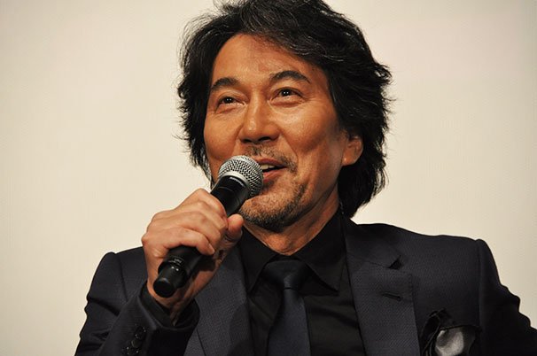 藤島昭和役を演じた役所広司さん