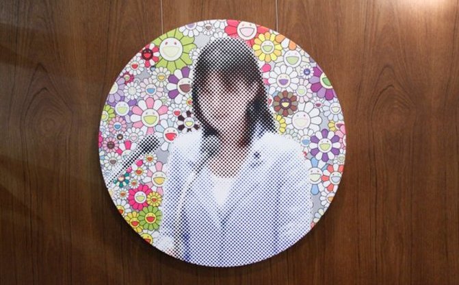 村上隆のNFT「Murakami.Flowers」版画を展示 過去即完したポスターも