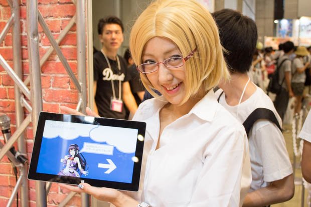 クラウディアのコスプレでアンケートを集計