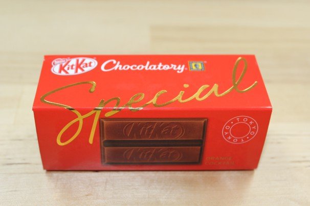 キットカット ショコラトリー スペシャル オレンジカクテル　パッケージ1