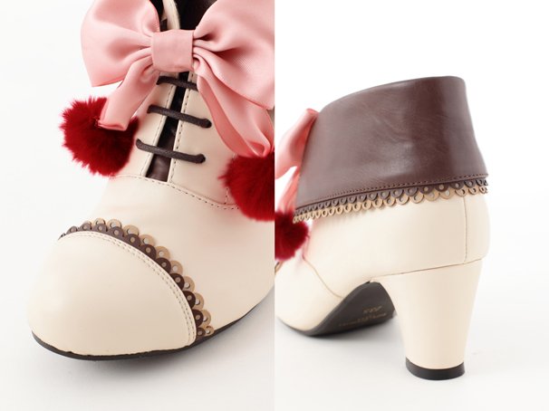 ショートブーツ／（c）Cocoa Fujiwara/SQUARE ENIX