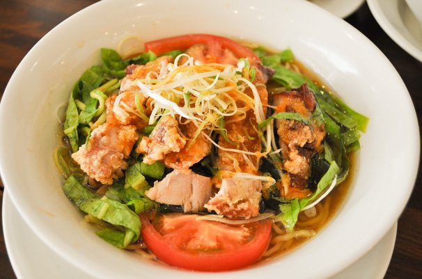 バーミヤンラーメン×2種ソースで仕上げた油淋鶏