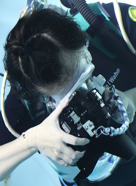 水中ニーソプラス