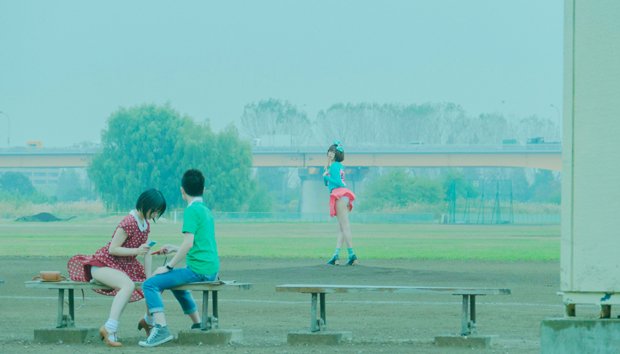 スカートの中は、宇宙である　写真展「パンチラ2015」が尖ってる