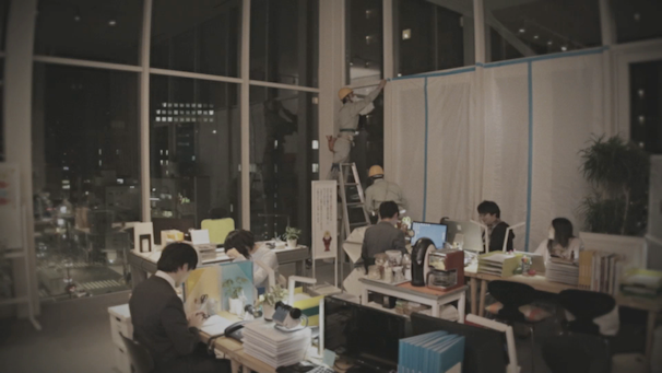 ガラス設置シーン