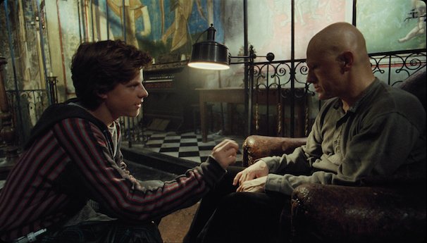 『ゼロの未来』／© 2013 ASIA &amp; EUROPE PRODUCTIONS S.A. ALL RIGHTS RESERVED.