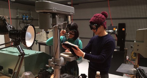 DMM.make AKIBAでの製作の模様