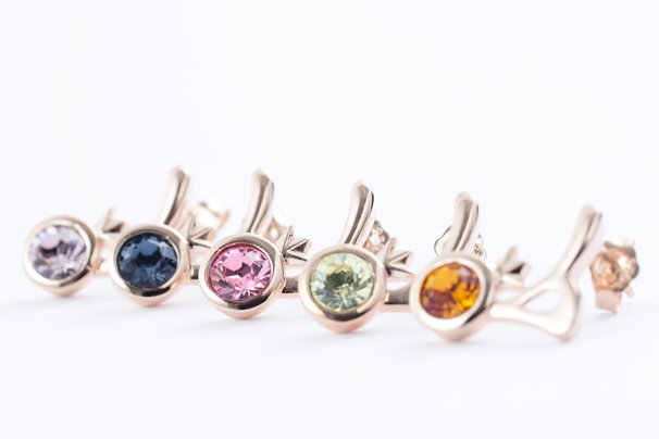 価格7,800円（税別）