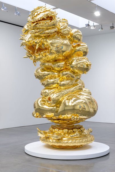 《宇宙の産声》　制作中　ミクスト・メディア　420 x 293.5 x 230cm　Courtesy Gagosian Gallery, New York／（C）2015 Takashi Murakami／Kaikai