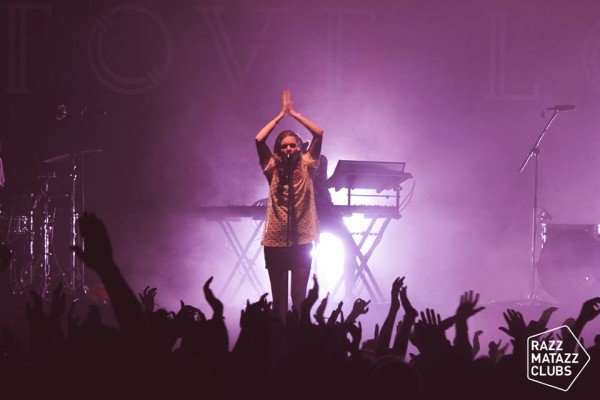 Razz Clubのステージの様子／公式Facebookサイトより