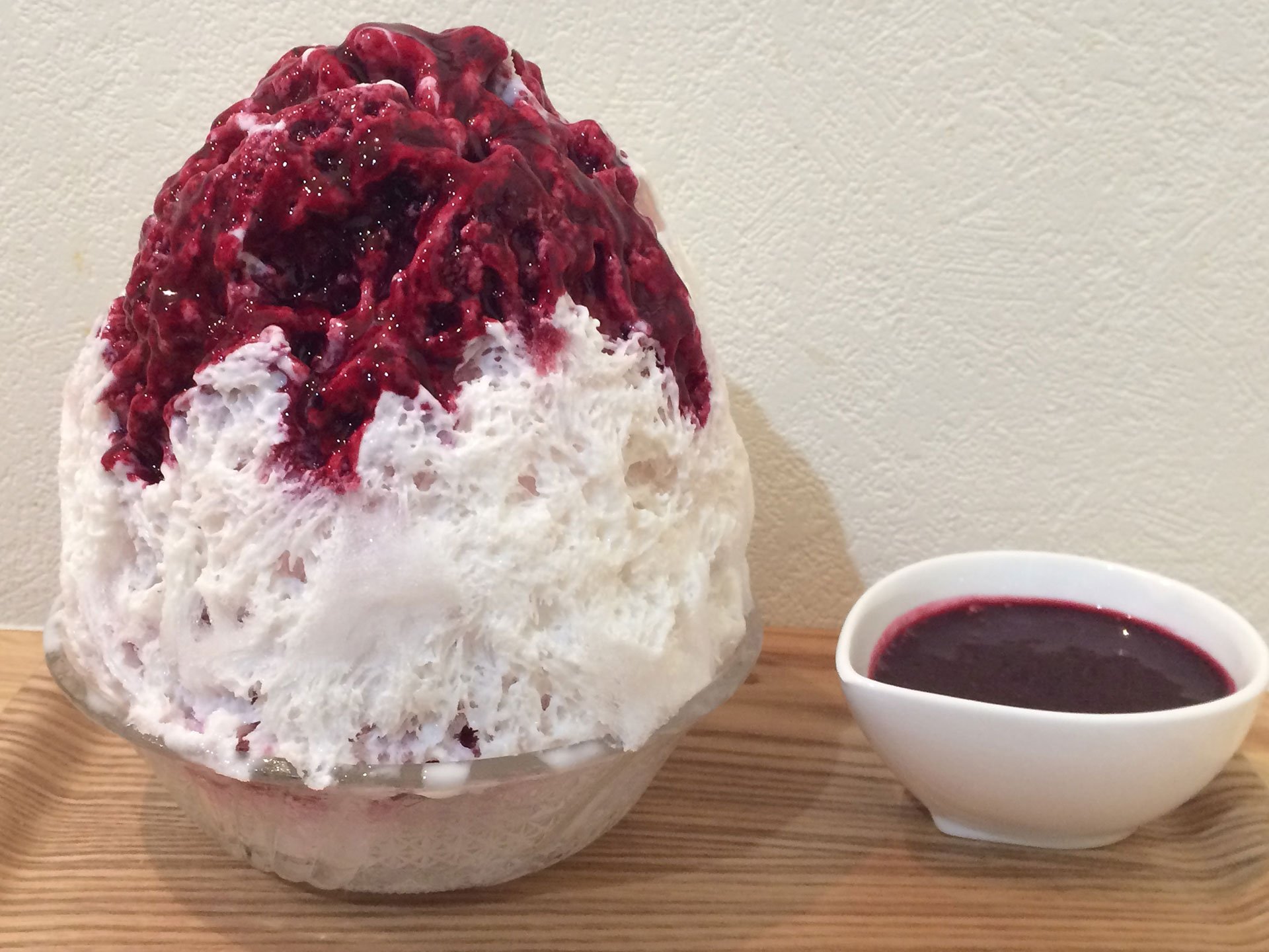 「ブルーベリーレアチーズ」（750円）