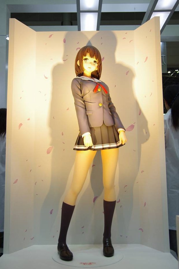 全長約158cmの等身大フィギュアも展示!
