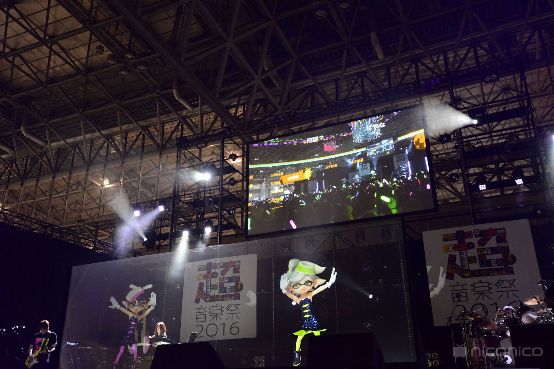 ニコニコ超会議2016「超音楽祭2016」でのシオカラーズライブ 3