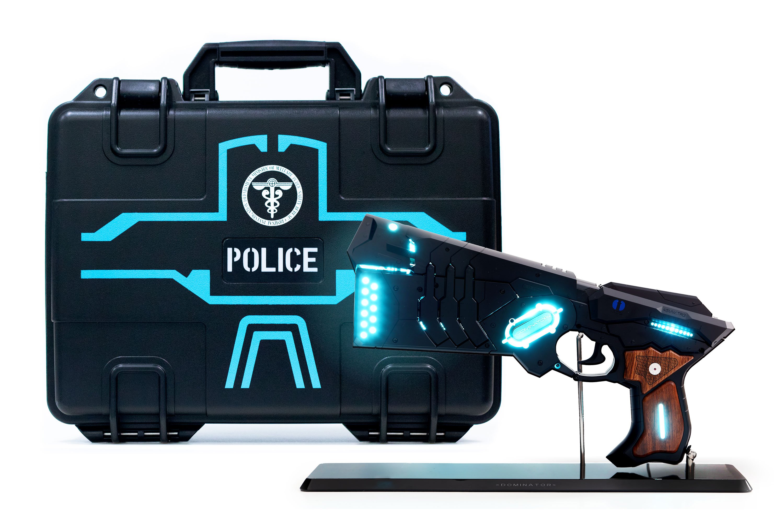 「ドミネーター」のプロテクターケースおよびディスプレイスタンド