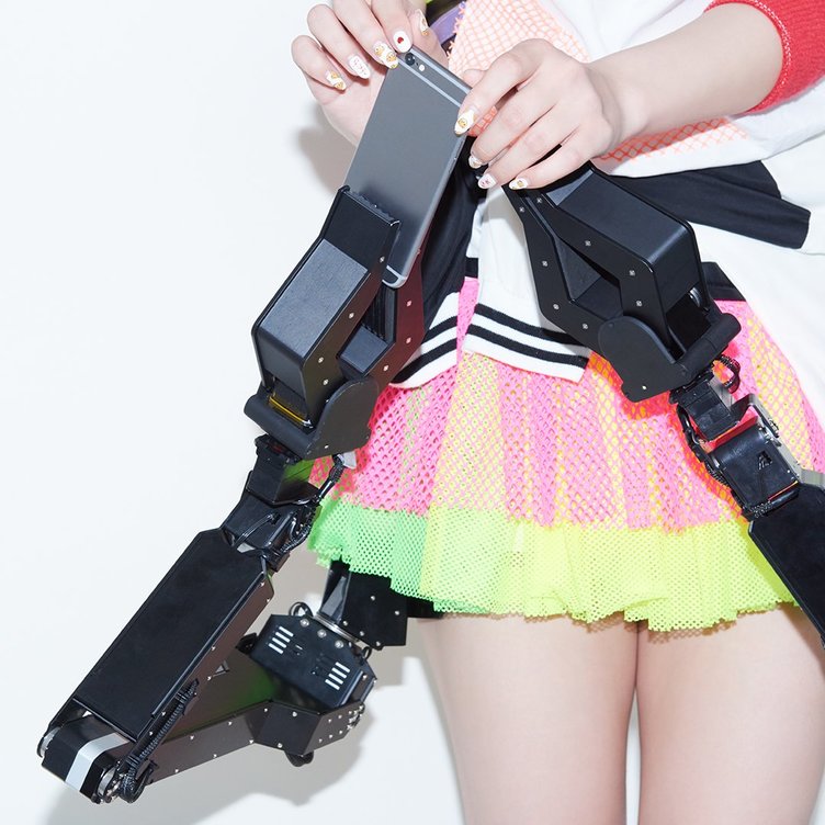 乙女の絶対領域をロボットアームが守る アームスカート 誕生 Kai You Net