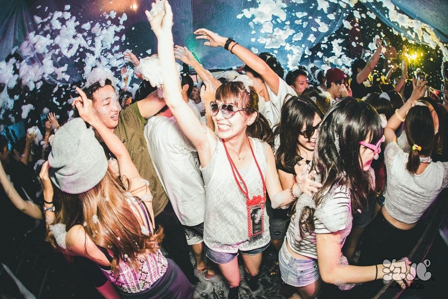 「泡パーティー」イメージ