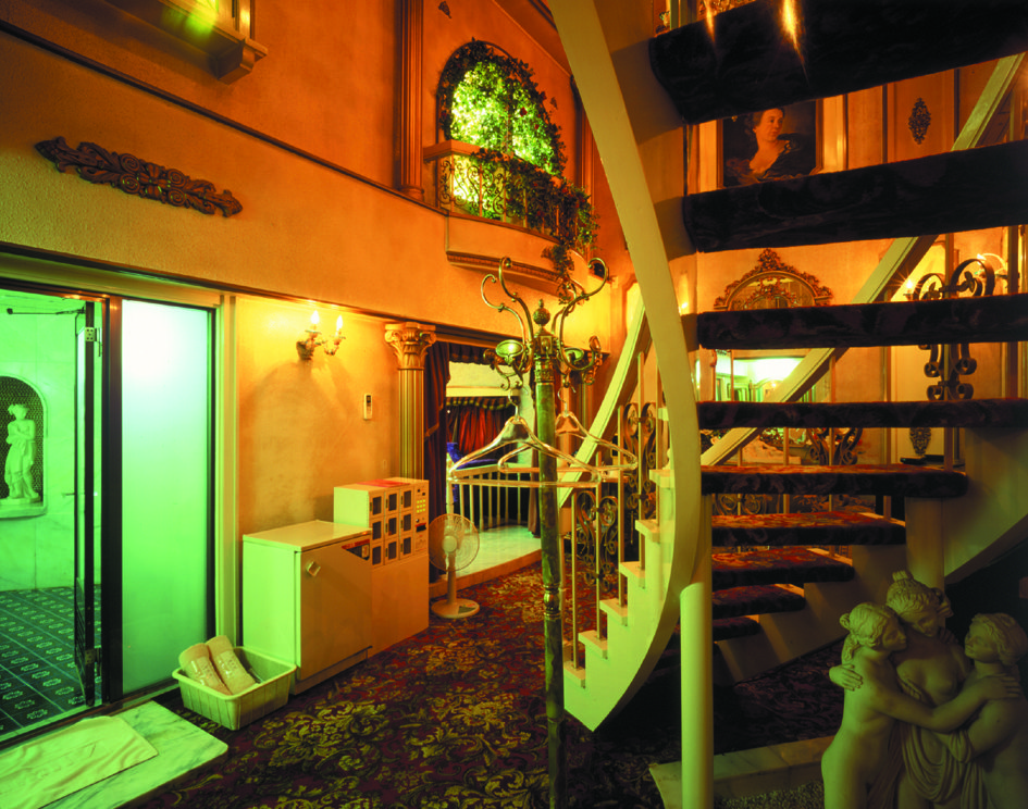 迎賓館（C）都築響一 ラブホテルシリーズより