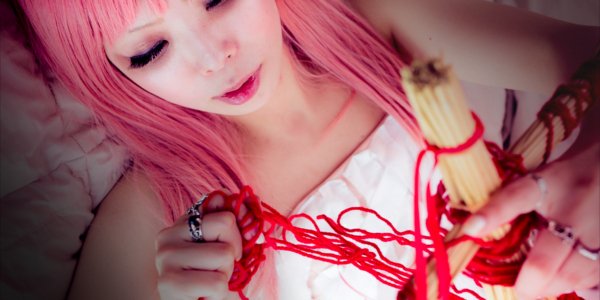 「愛の藁人形」1