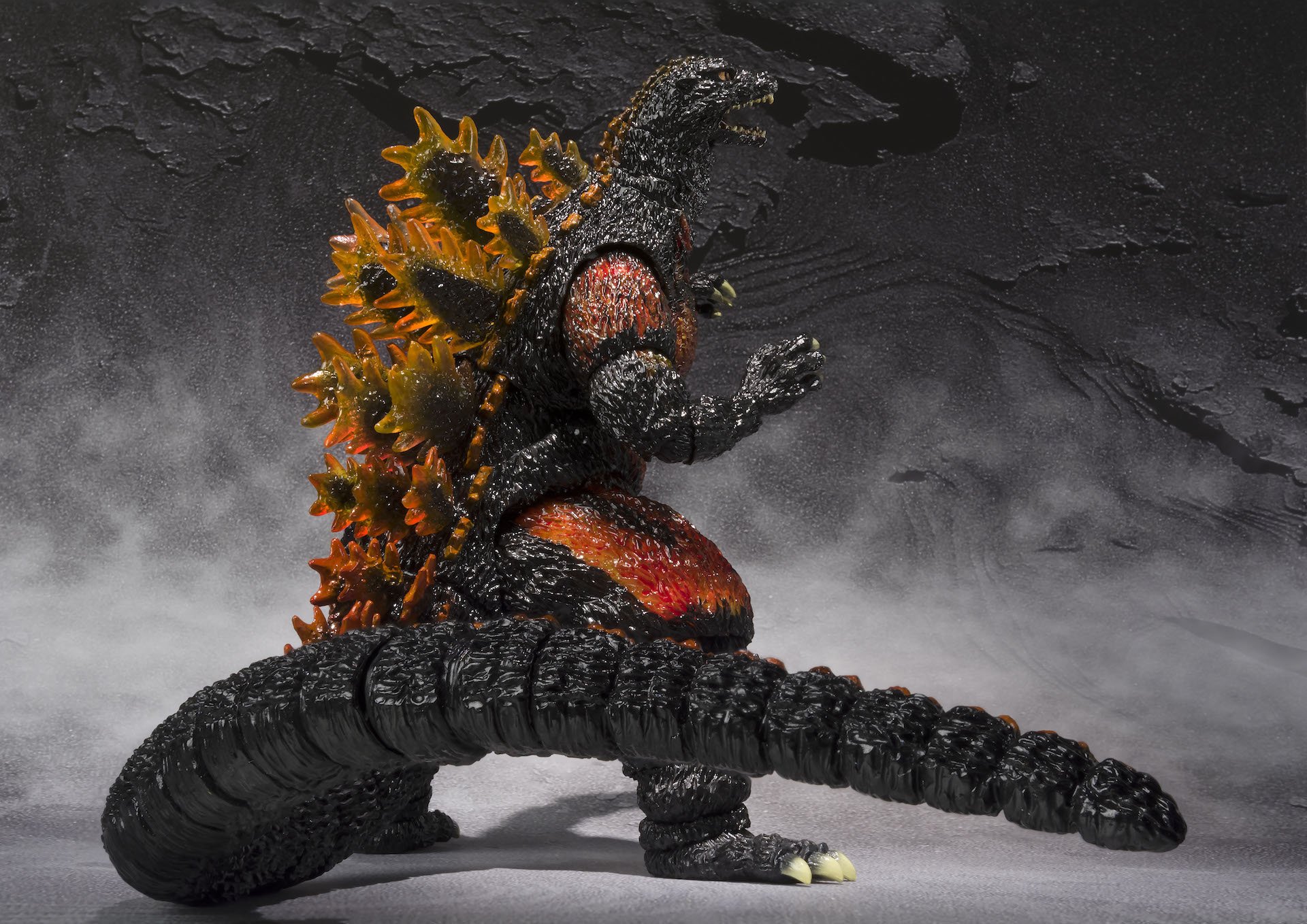 S.H.MonsterArts ゴジラ（1995） Ultimate Burning Ver. （5） ※画像は