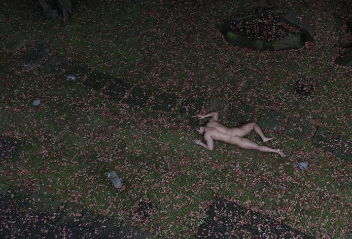 篠山紀信「快楽の館」2016年5（C）Kishin-Shinoyama-2016