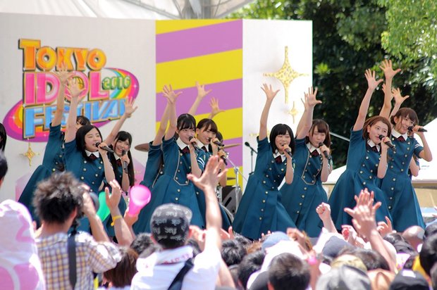 欅坂46「手を繋いで帰ろうか」@「TOKYO IDOL FESTIVAL 2016」(TIF2016)2