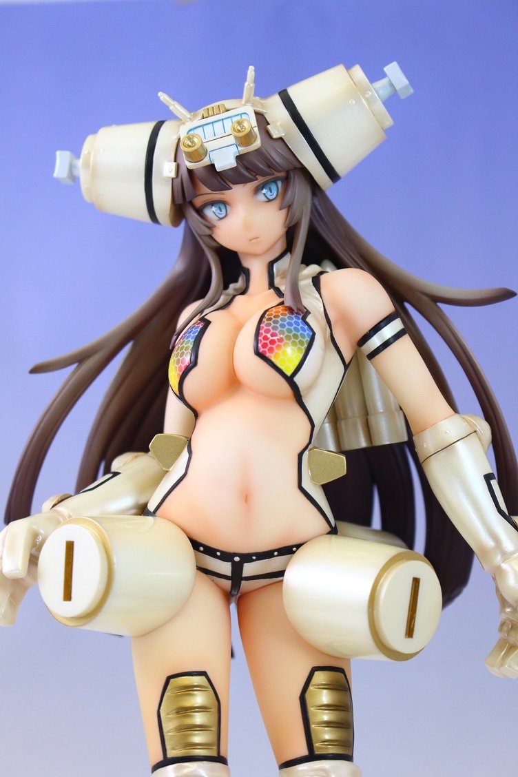 キングジョーが美少女フィギュアに！ ロボットの柔らかい肉体美