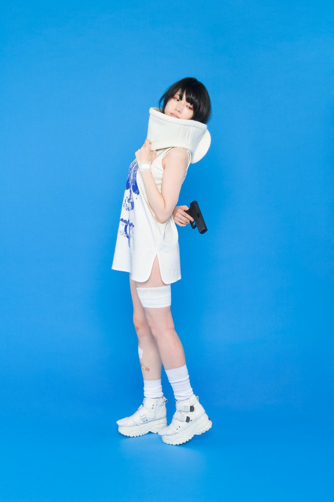 性的殺意「COLLECTION BLUE」花束のワンピース、ライクメディカルネックウォーマー