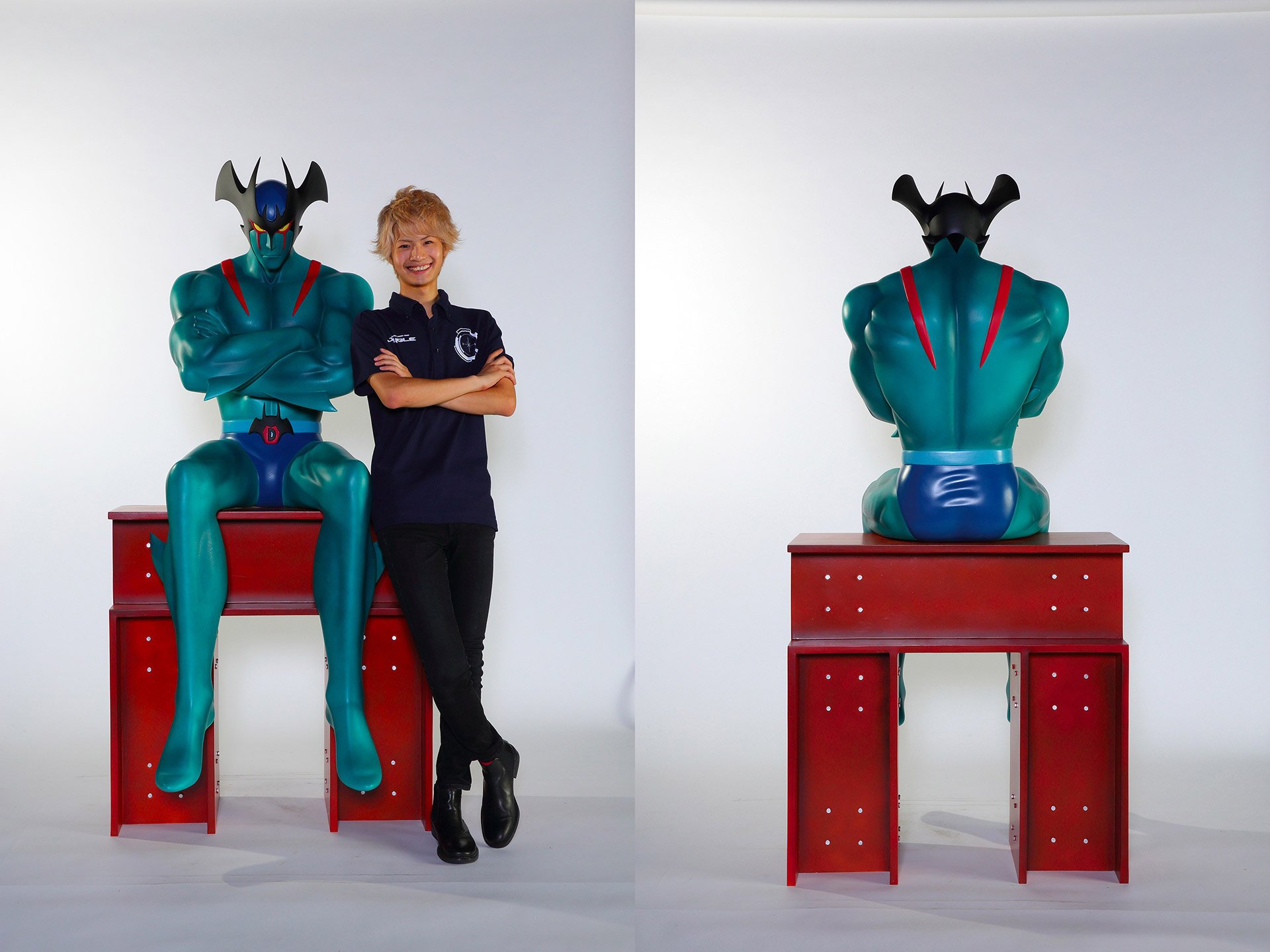 「デビルマン」等身大フィギュア