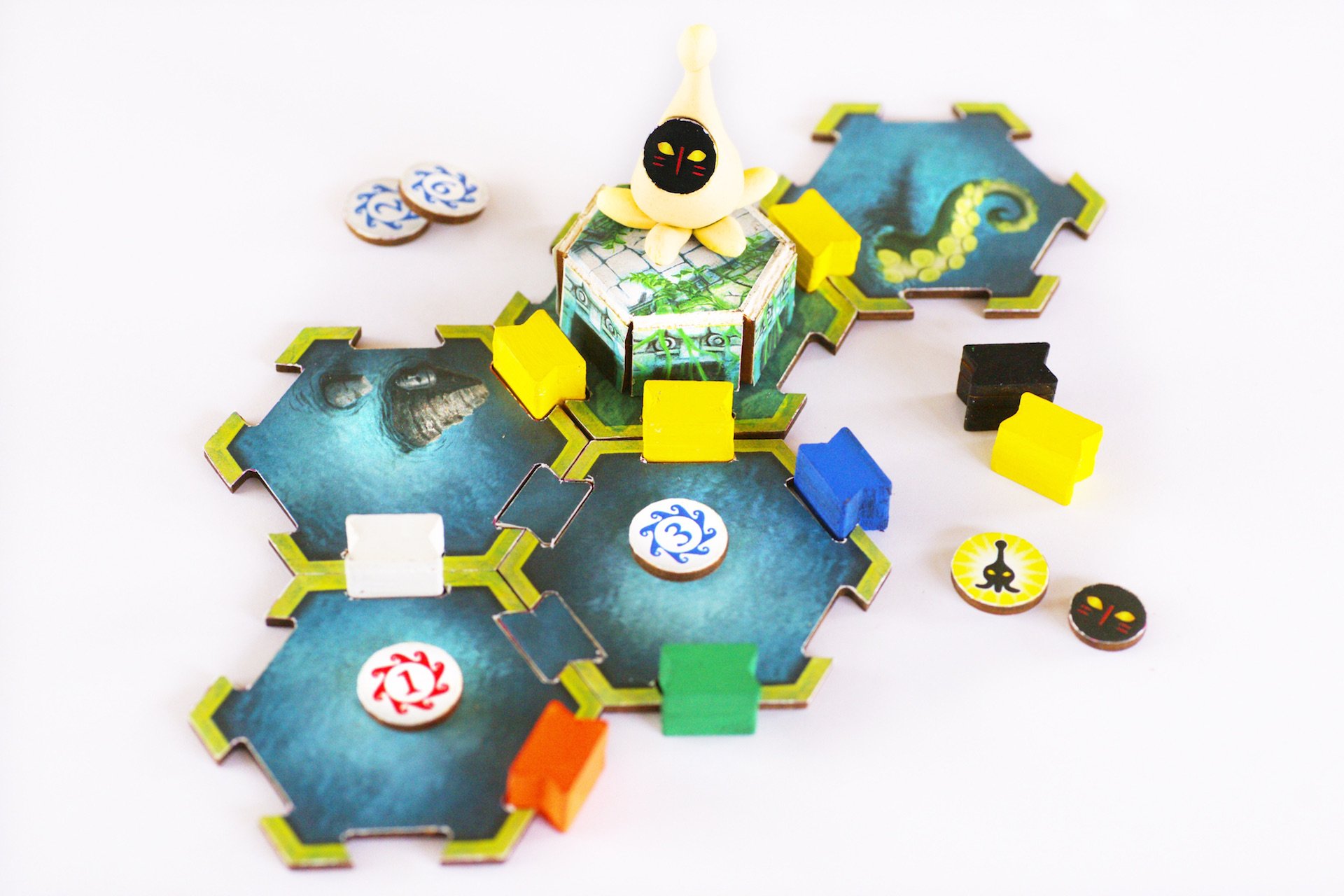 『モニャイの仮面』／画像はすべてギフトテンインダストリ株式会社プレスリリースより 7