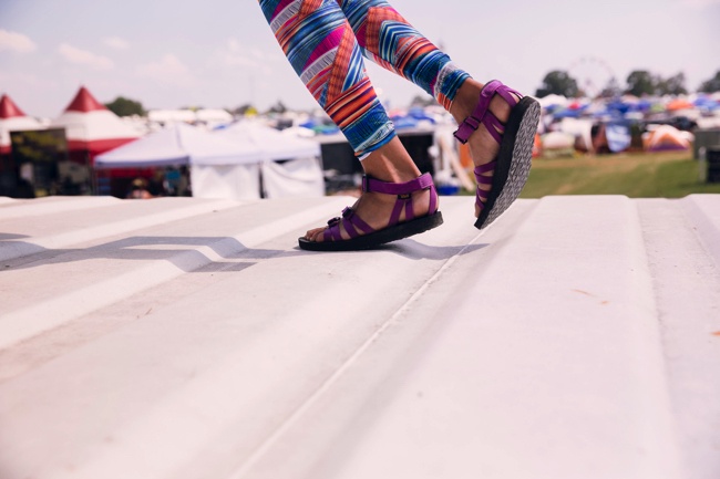 画像4: 人気スポサンブランドTevaから、90年代の復刻モデルが登場！　蜘蛛の巣のようなストラップサンダルAlp