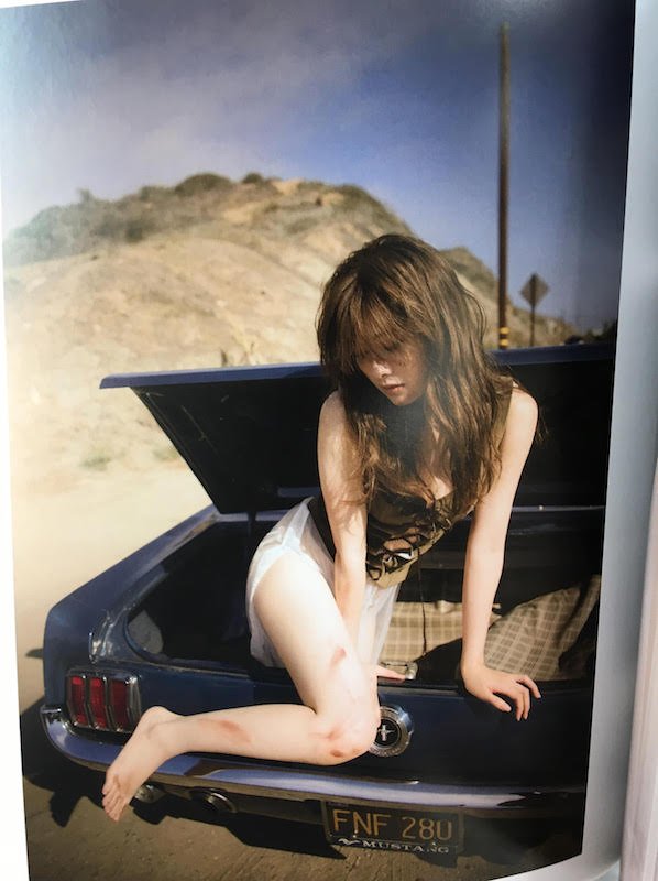 白石麻衣さん写真集『パスポート』 3