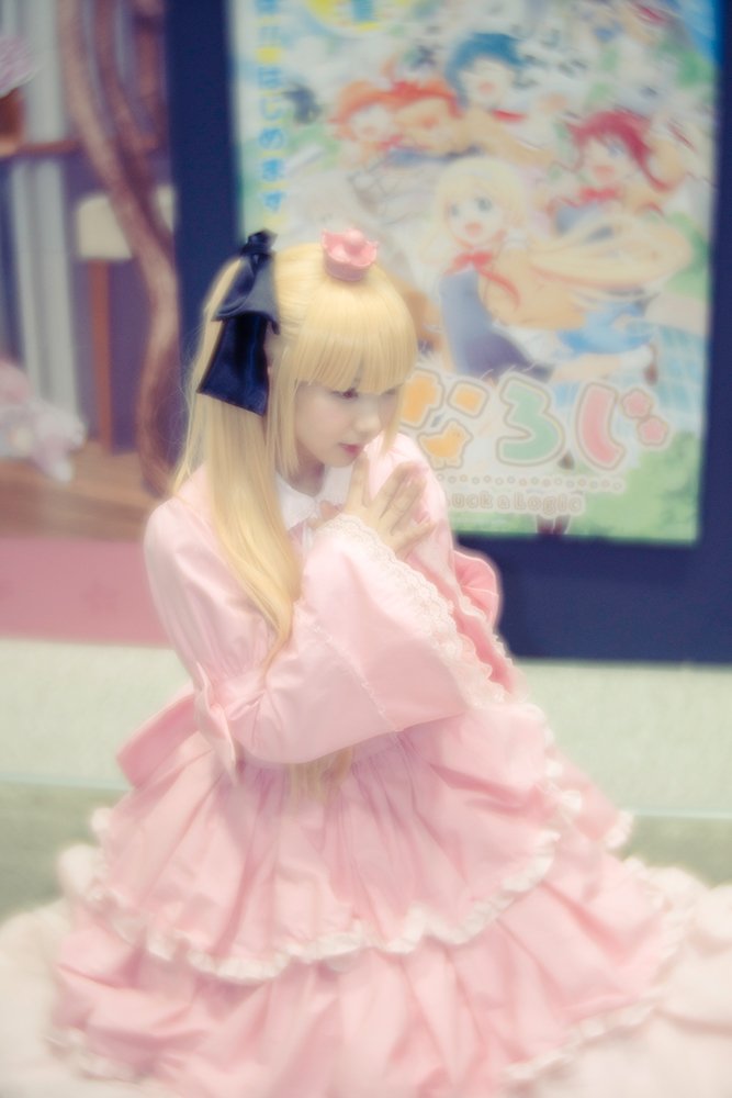 カリスマコスプレイヤーえなこさん初となる小学生コスプレ12