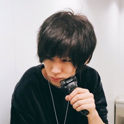 re3CBJm9Mh