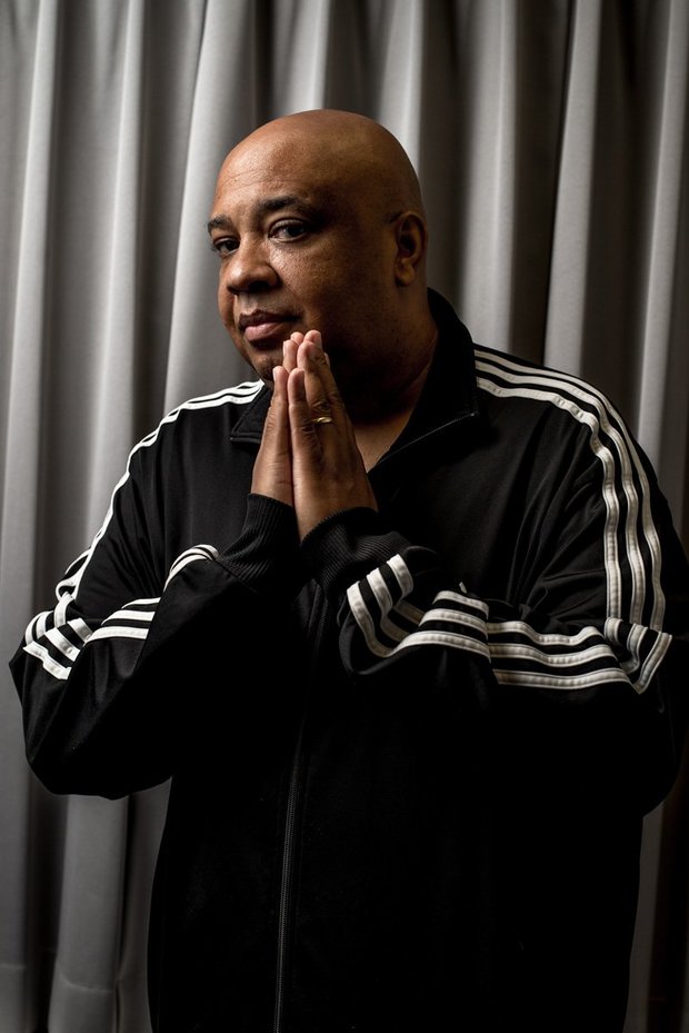 祈るRev.Run(Run-DMC)