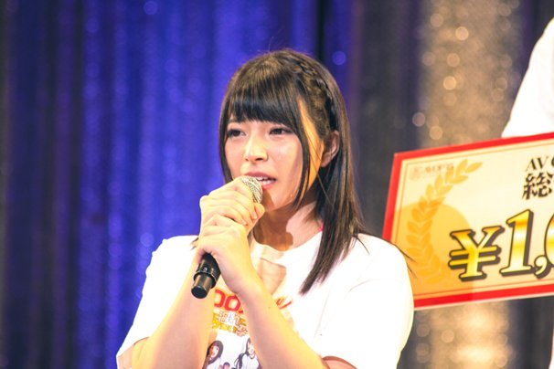 上原亜衣さん衝撃の引退発表の現場4