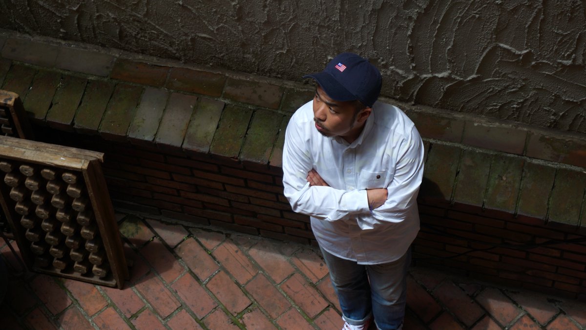 晋平太さん、上から