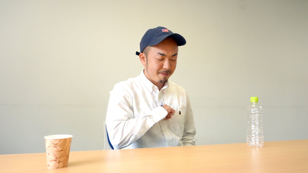 晋平太さん、無言