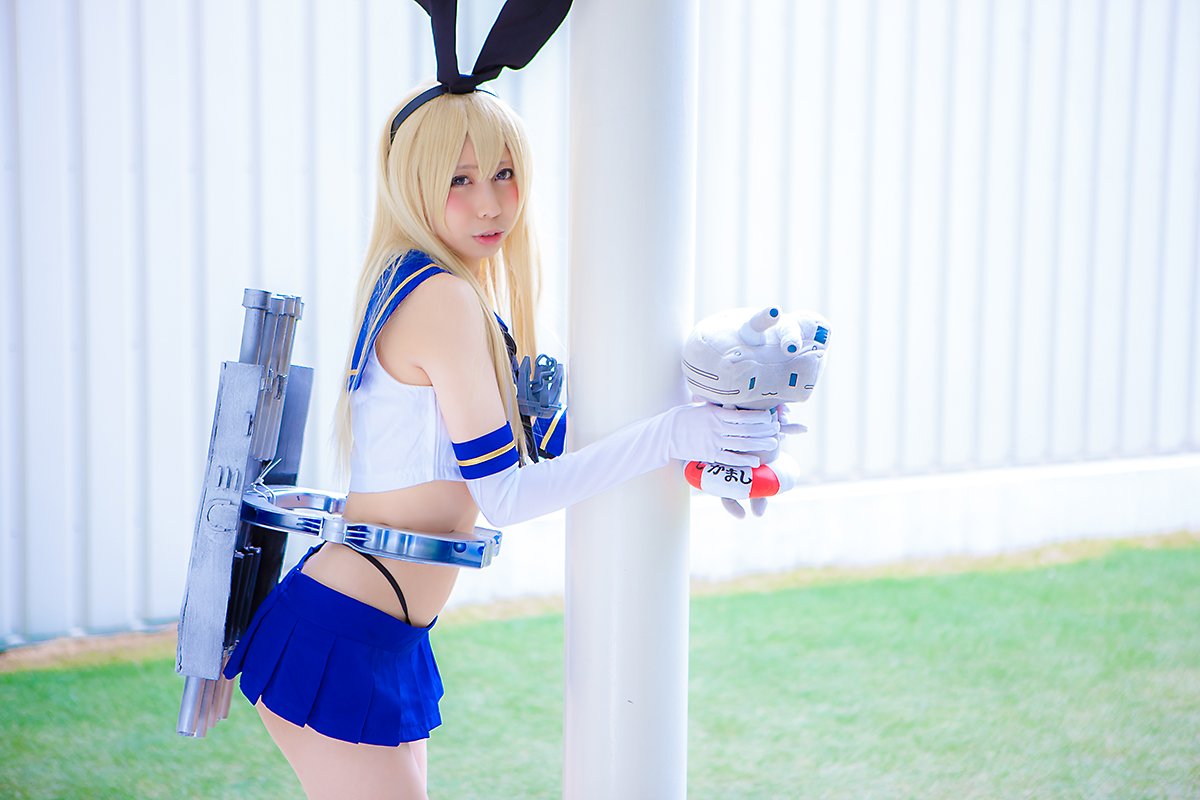 おなかを挟むのは洗濯バサミです