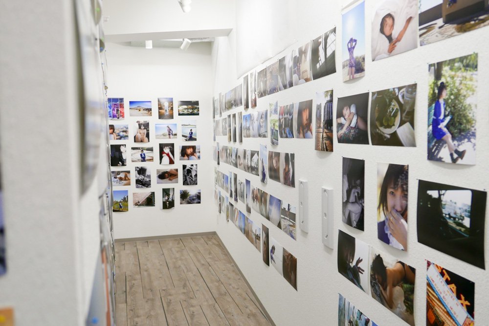 戸田真琴×福島裕二写真展「The Light always says.」