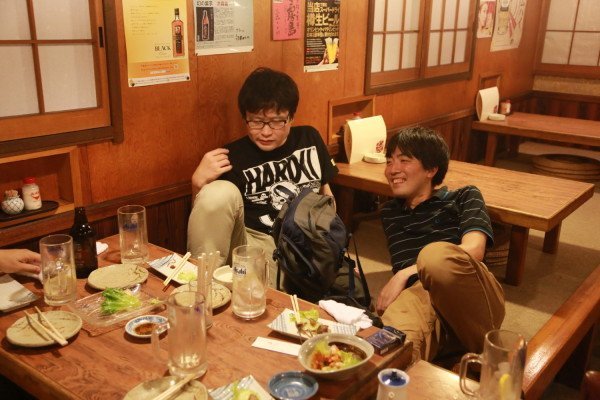 左よりパリッコさん、スズキナオさん/画像はスズキナオさんのTwitterより