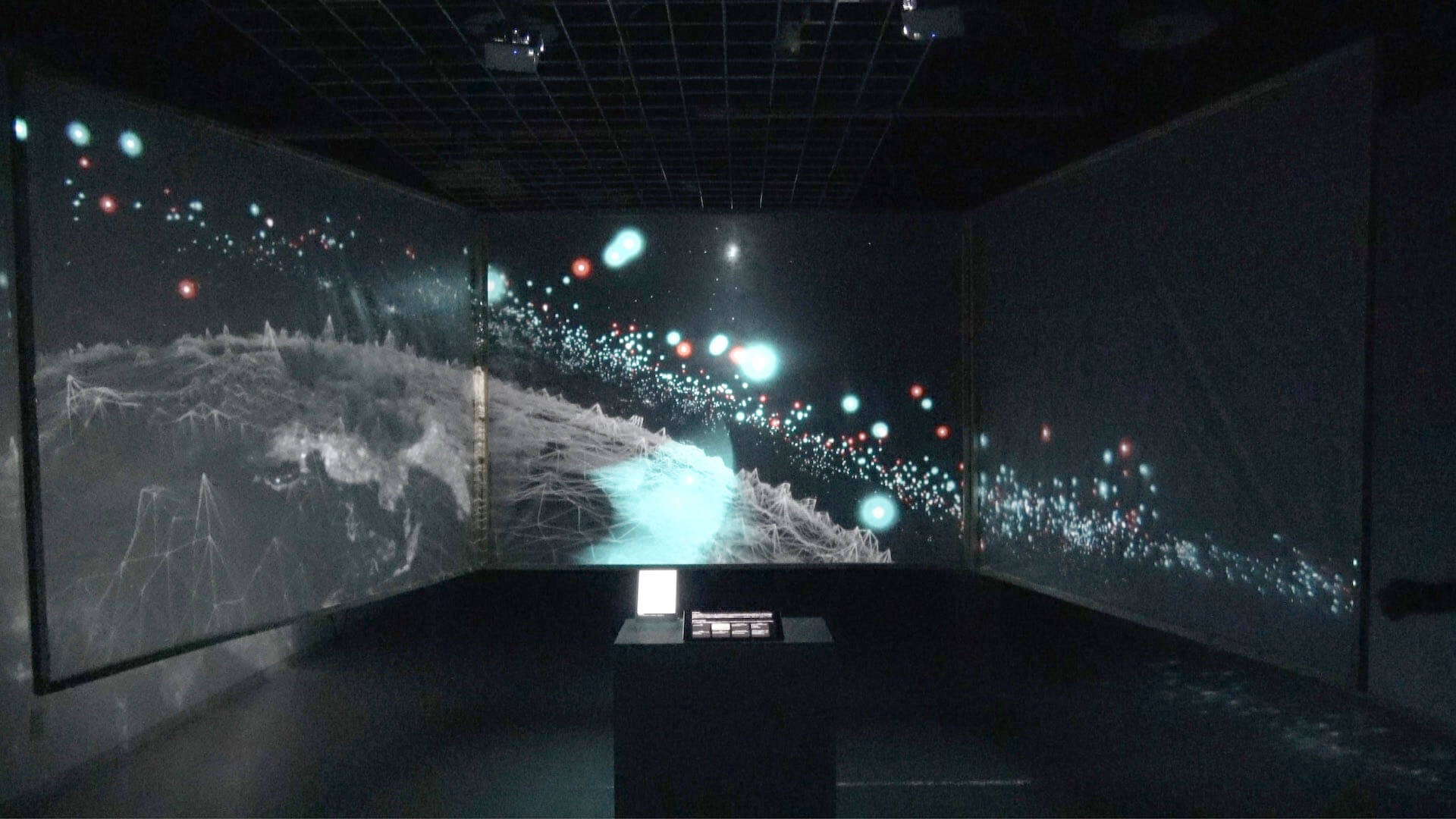 永松歩さんの作品「Leaves」